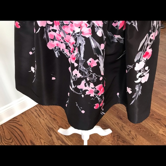 RED Valentino Dress - Picture 6 of 8